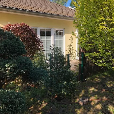 Ferienhaus Blaumond Mit Gartensauna *